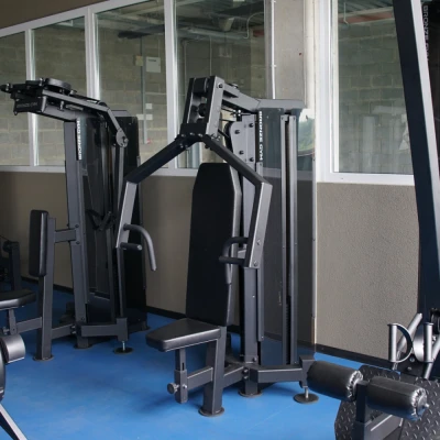 Жим от груди BRONZE GYM PARTNER ML-815 — профессиональный тренажер